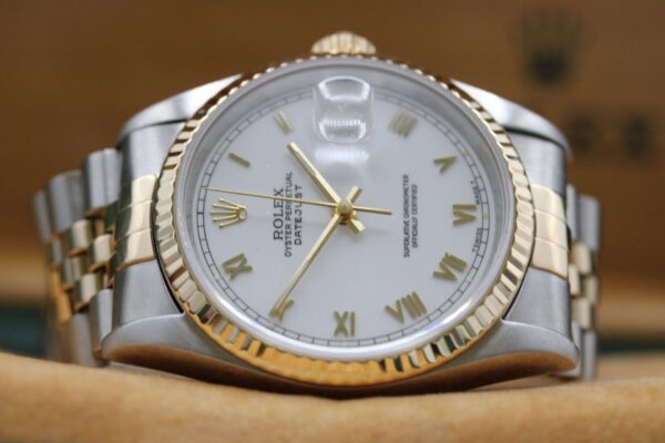 Datejust White Roman - Image 3